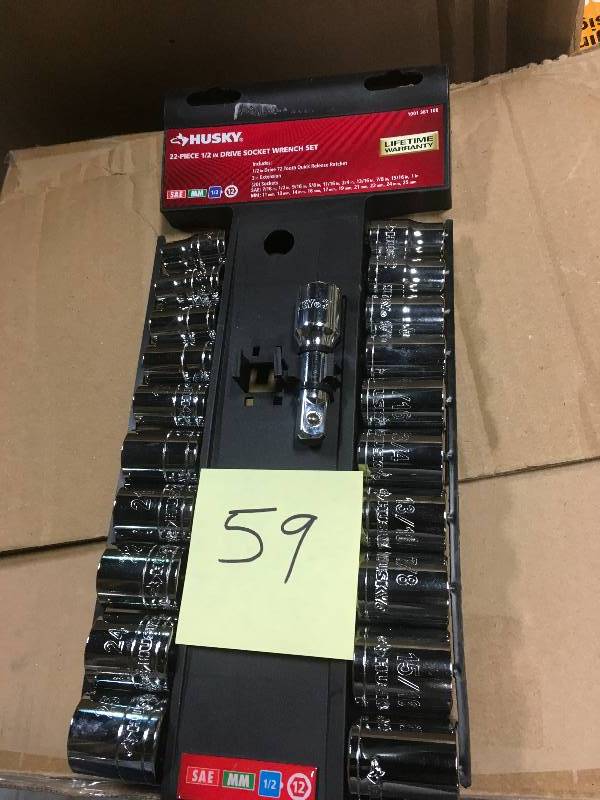 lot 59 image: Husky 12 in. Drive Ratchet and SAEMM Socket Set (22-Piece) in good condition