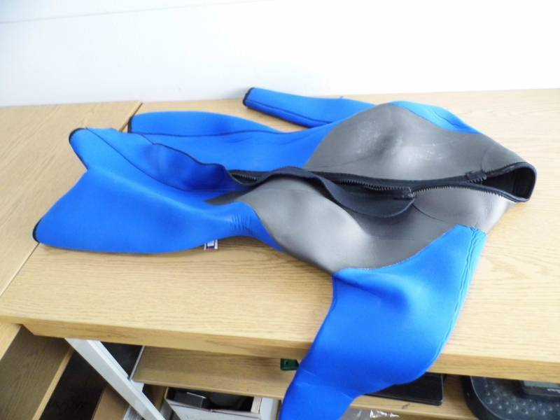 Wetsuit