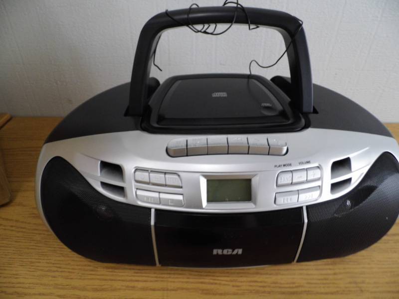 RCA Radio  CD Player