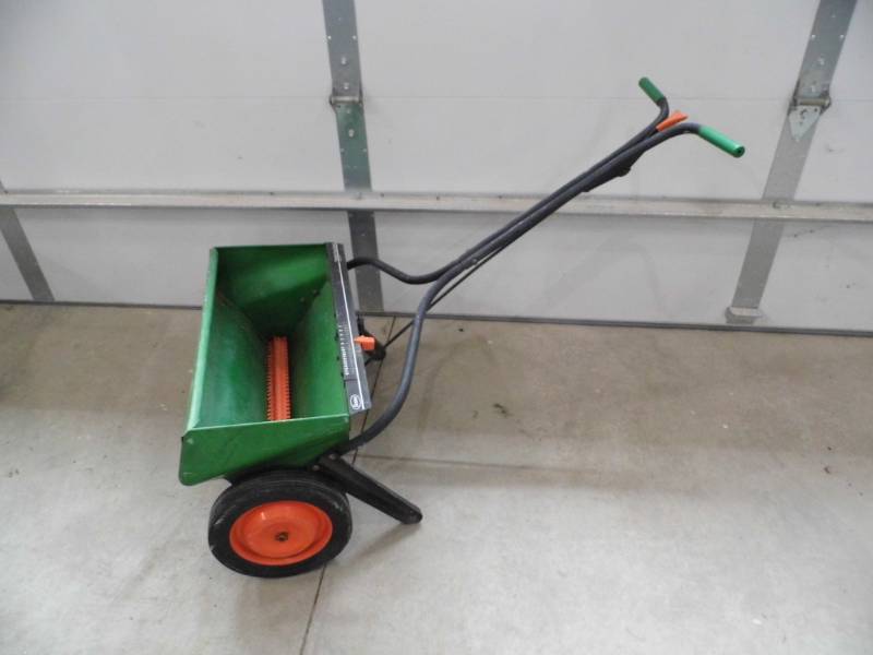 Scotts Spreader