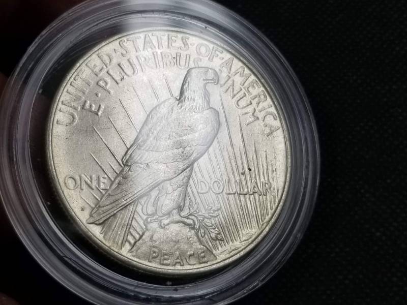 1922-D PEACE SILVER DOLLAR AU58