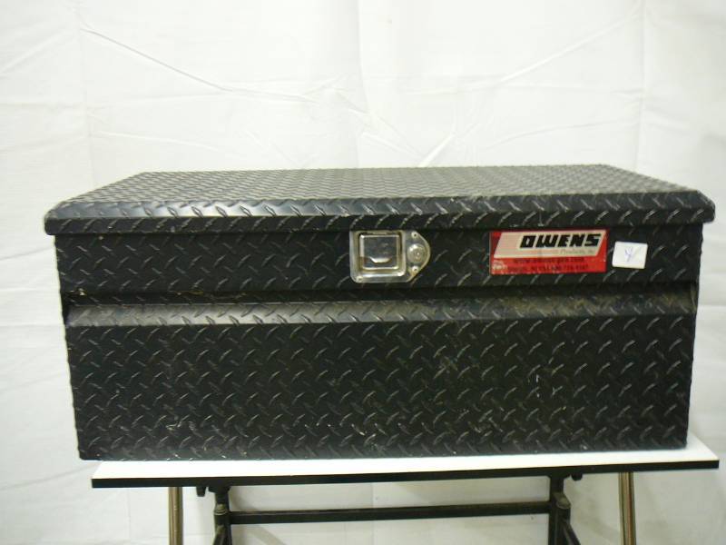 lot 4 image: Owens Aluminum Work Box
