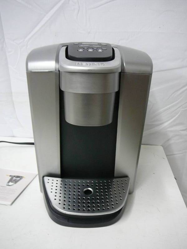 lot 6 image: Keurig Coffee Maker
