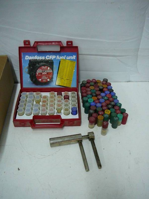 lot 23 image: Danfoss CFP Fuel Unit Nozzles & Others