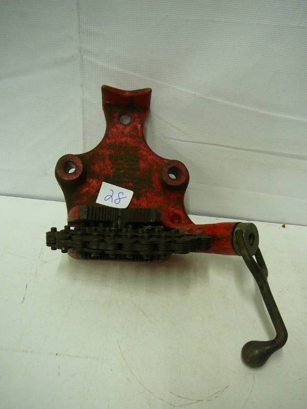 lot 28 image: Ridgid Pipe Vise