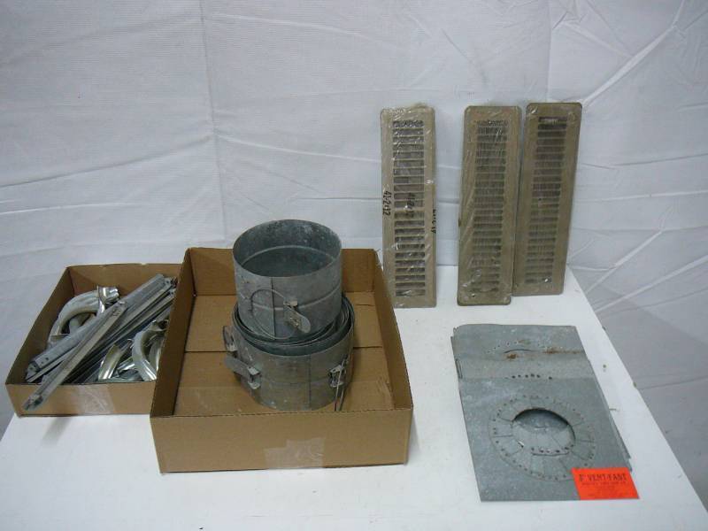 lot 32 image: Lot of Home Heating Items