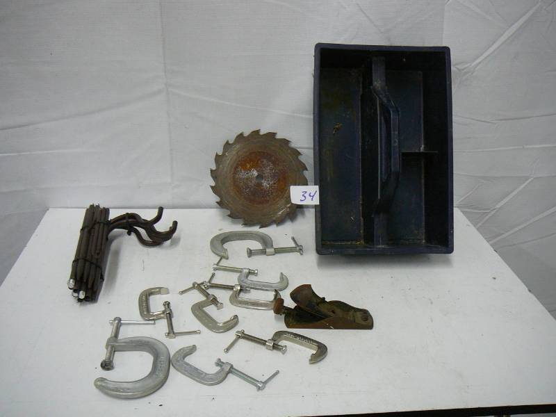 lot 34 image: Lot of Garage Items