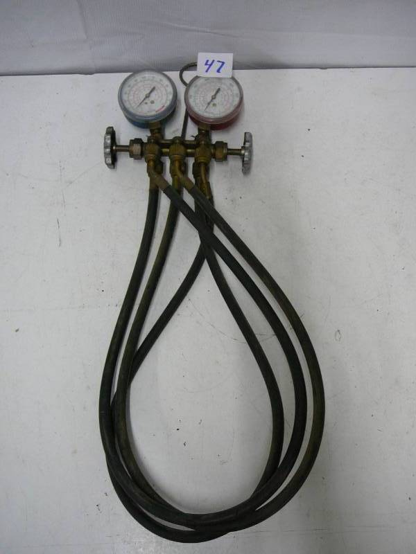 lot 47 image: AC Gauge Set ( Uni-Weld )