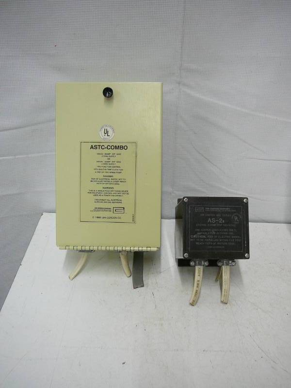 lot 60 image: Control Boxes & Power Cord
