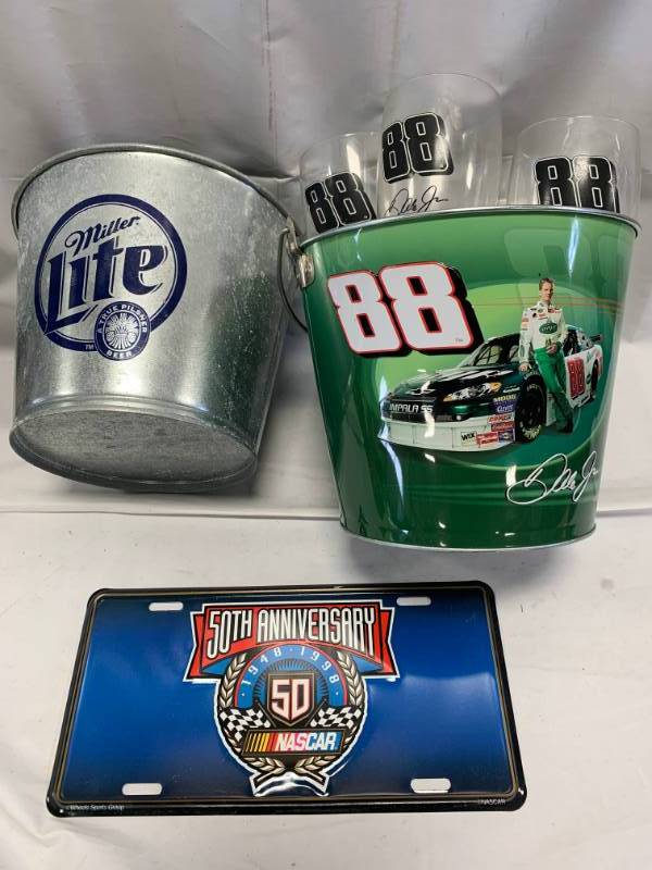 lot 32 image: Dale Jr Ice Bucket, 4 Glasses, Miller Lite Bucket