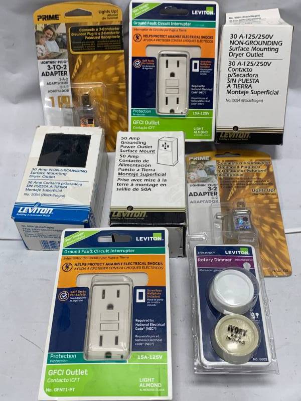 lot 68 image: Lot of 8 Brand New Electrical Items