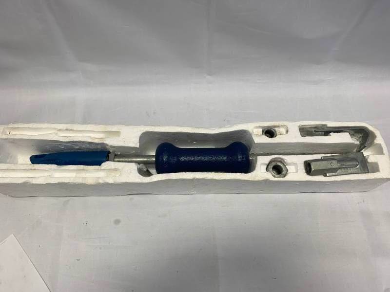 lot 91 image: New Multi Purpose Dent Puller Tool