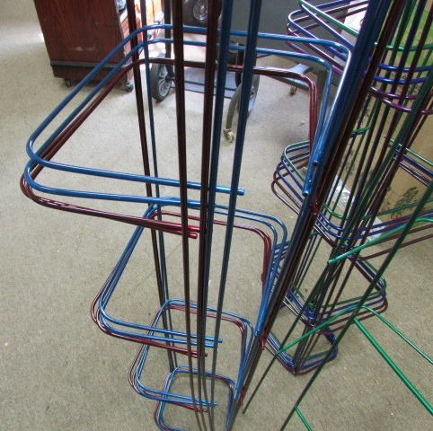 lot 3 image: New TomatoPlant Garden Cages