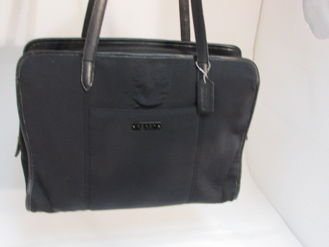 lot 41 image: Coach Purse
