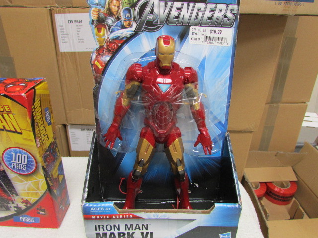 lot 63 image: Action FiguresPuzzles