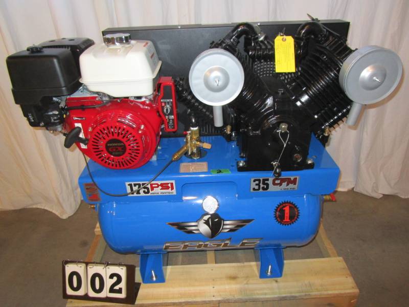 lot 2 image: Eagle Truck Month 30 Gallon Air Compressor
