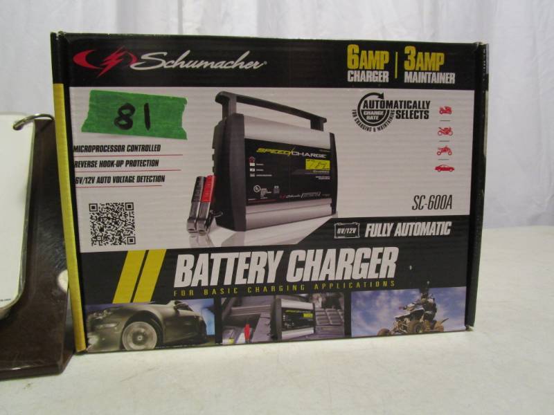 lot 81 image: Schumacher Battery Charger