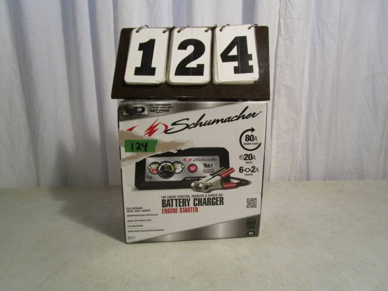 lot 124 image: Schumacher Battery Charger