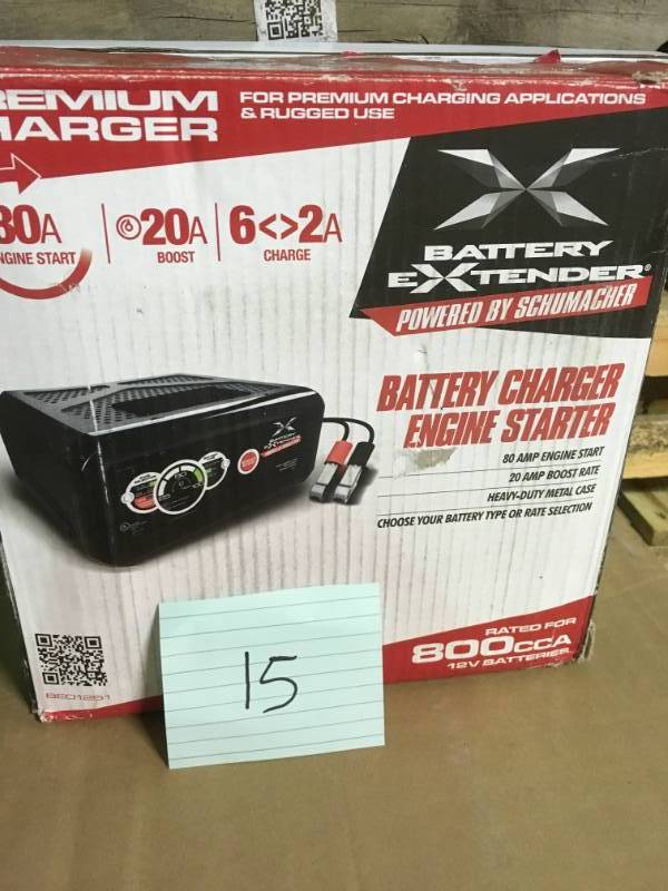 lot 15 image: Schumacher Battery Extender 12-Volt, 80 Amp Engine Start, 20 Amp ChargerMaintainer  in good condition