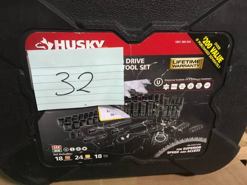 lot 32 image: Husky 38 in. Drive 100-Position Universal SAE and Metric Mechanics Tool Set (60-Piece)  in good condition