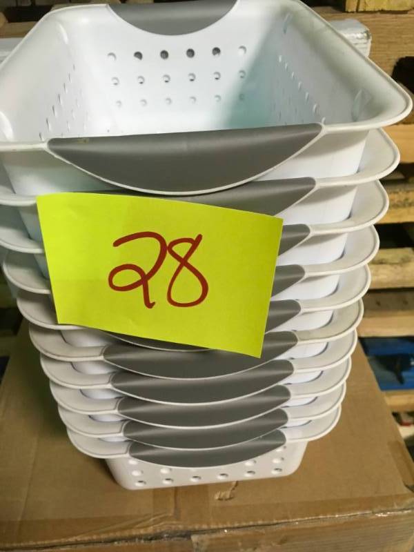 Sterilite 4 Qt. Small Ultra Storage Bin not used
