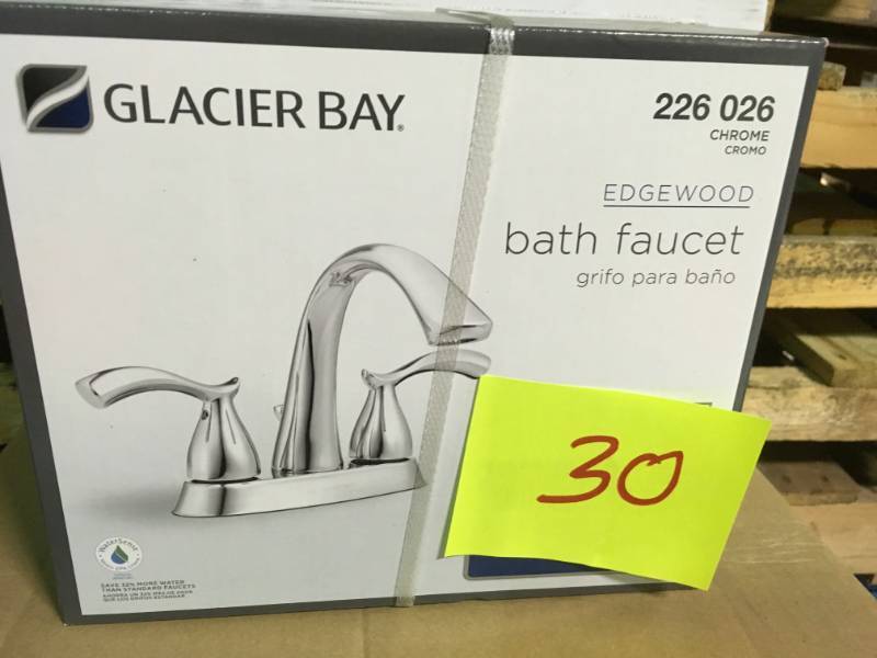 Glacier Bay Edgewood 4 in. Centerset 2-Handle High-Arc Bathroom Faucet in Chrome not used