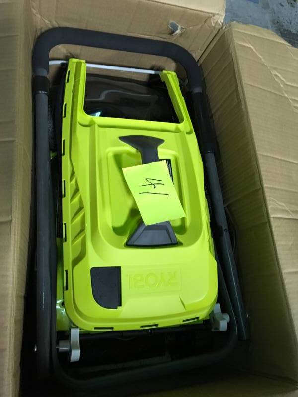 RYOBI 13 in. 11 Amp Corded Electric Walk Behind Push Mower in good condition