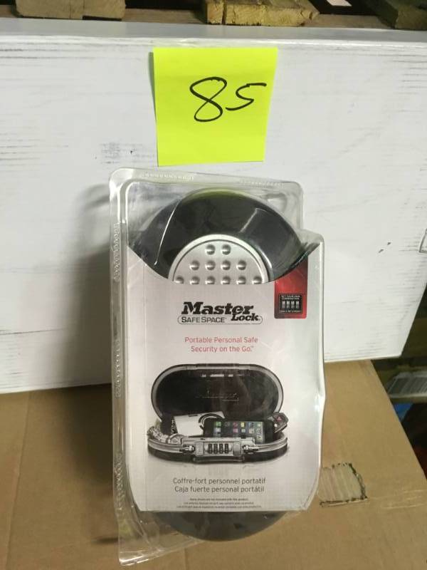 Master Lock 5900d Safespace Portable Safe, Gunmetal Grey in good condition