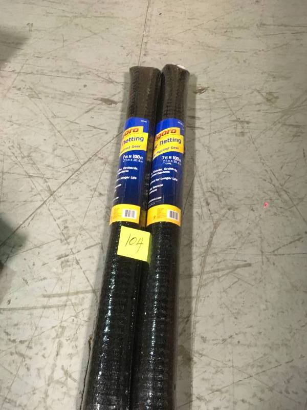 Vigoro 7 ft. x 100 ft. Polypropylene Deer Block Netting, UV Treated in good condition