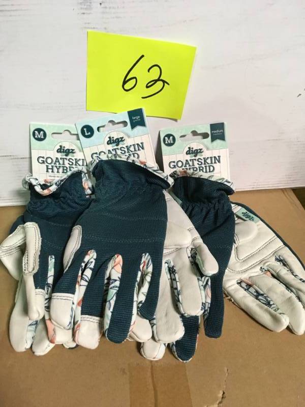 lot Digz Womens Medium Hybrid Leather Glove not used