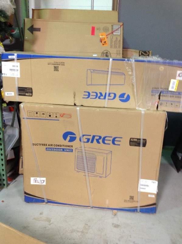Gree LIVS30HP230V1B - 30,000 BTU 16 SEER LIVO Wall Mount Ductless Mini Split Air Conditioner Heat Pump 208-230V in good conditions