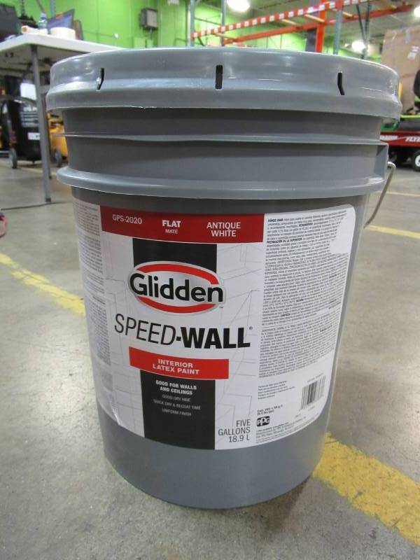 lot 57 image: Glidden Professional 5 gal. Flat Interior Paint, GPS-2020-05