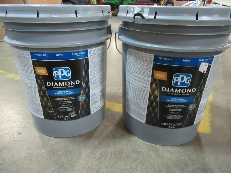 lot 62 image: 2 Containers of PPG Diamond Satin Pure White Interior 100% Acrylic Paint, PPG53-410