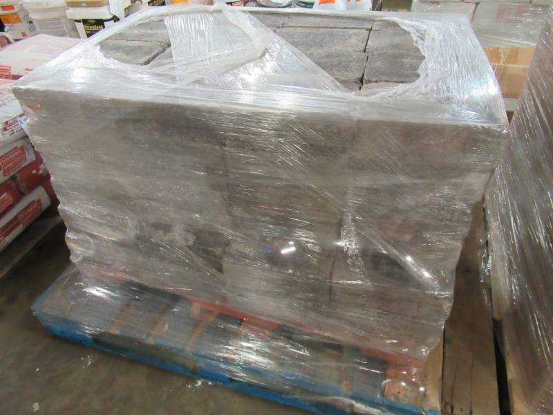 lot 27 image: RumbleStone Large 10.5 in. x 7 in. x 3.5 in. Greystone Concrete Wall Block (96 Pcs  24.5 Face ft.  Pallet)