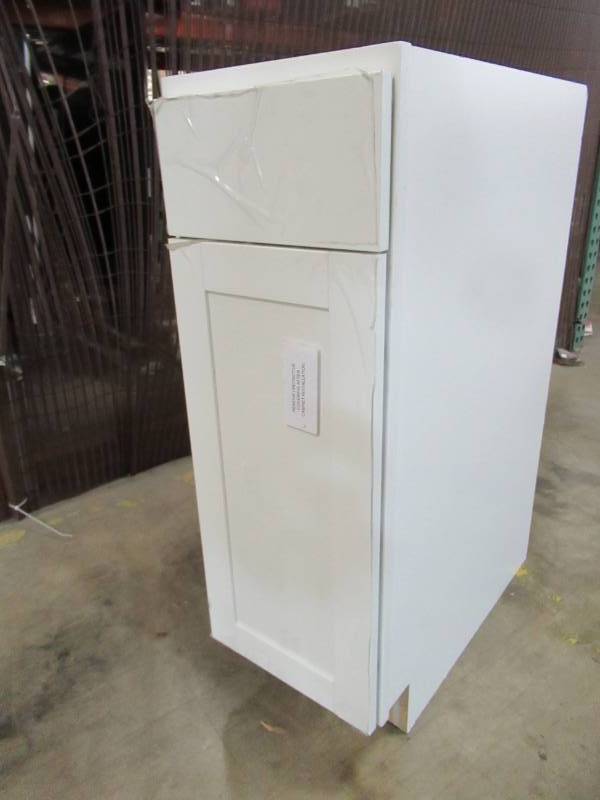 lot 189 image: Hampton Bay Cambridge Assembled 12x34.5x24.5 in. Base Cabinet with Full Extension Drawer in White, CM1235B-WH