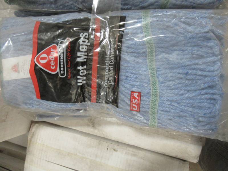 lot 99 image: OCedar Commercial 97156 MaxiClean Loop-End Mop, Medium, Blue (Pack of 12), 97156