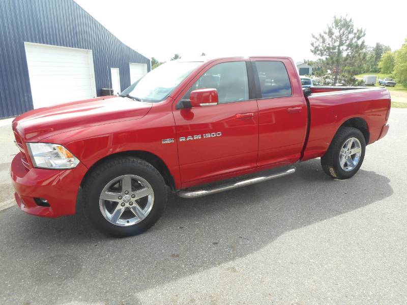 lot 2 image: 2011 Dodge Ram 1500