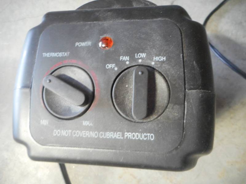 lot 28 image: Comfort Zone Ceramic Heater