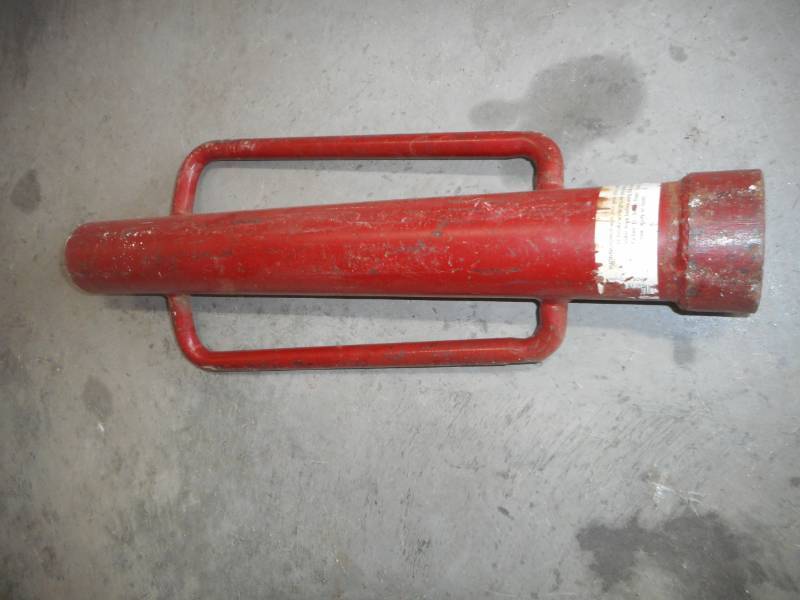 lot 31 image: Steel Fence Pole Driver