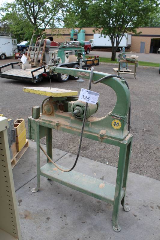 lot 385 image: Delta Jig Saw