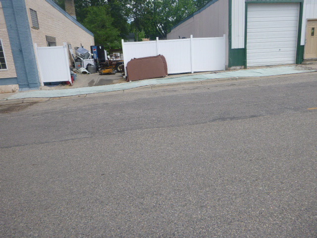 lot 3 image: Semi Tarp