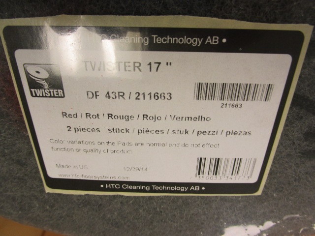 lot 315 image: NEW TWISTER SUPER CLEAN 17 CIRCULAR SCRUBBING PADS