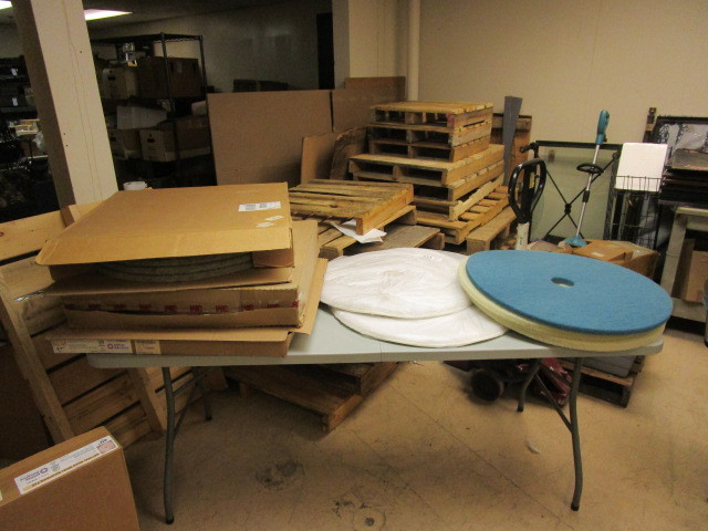 lot 320 image: NEW 27 BUFFER PADS