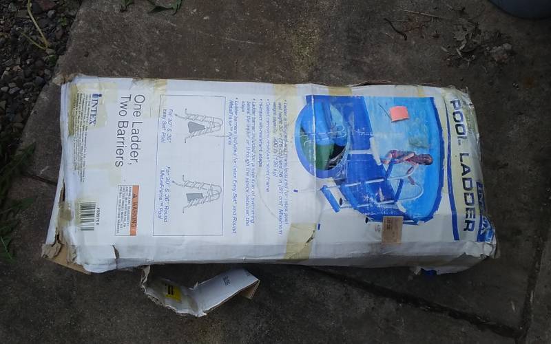 lot 19 image: NEW In Box - Intex Pool Ladder For 30-36 Inch Pools