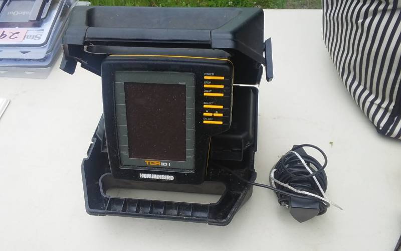 lot 33 image: Humminbird TCR Portable FishDepth Finder With Transducer