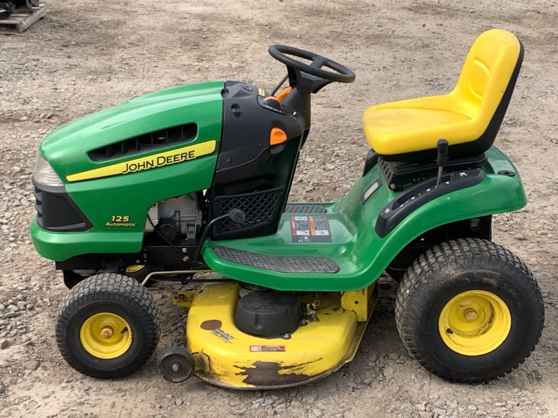 John deere 125 online lawn tractor