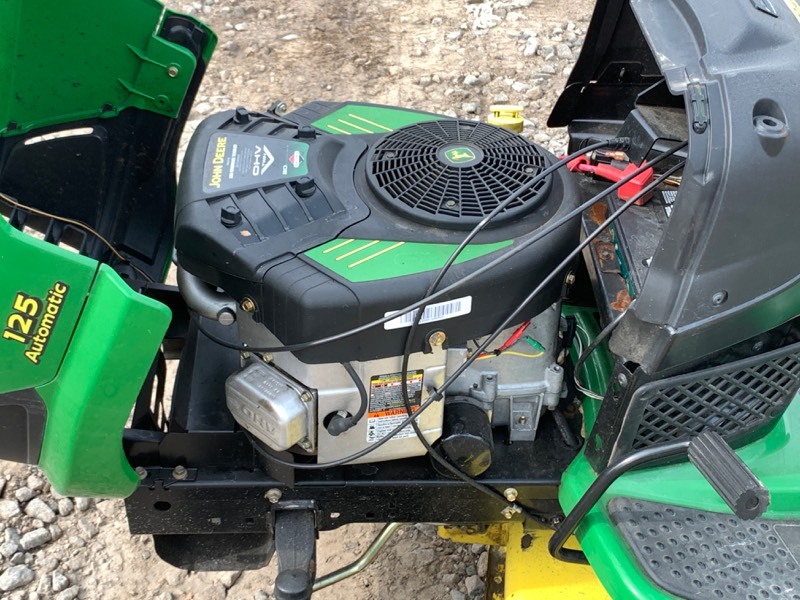 john deere 125 lawn tractor