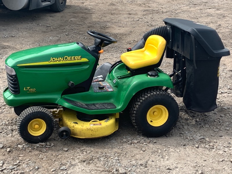 John deere 2025 150 lawn tractor