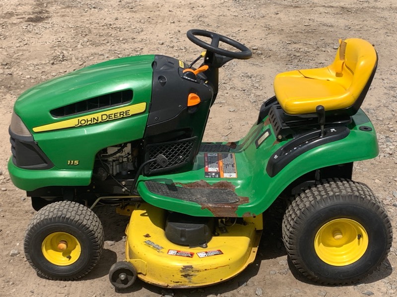 John deere 115 online lawn tractor