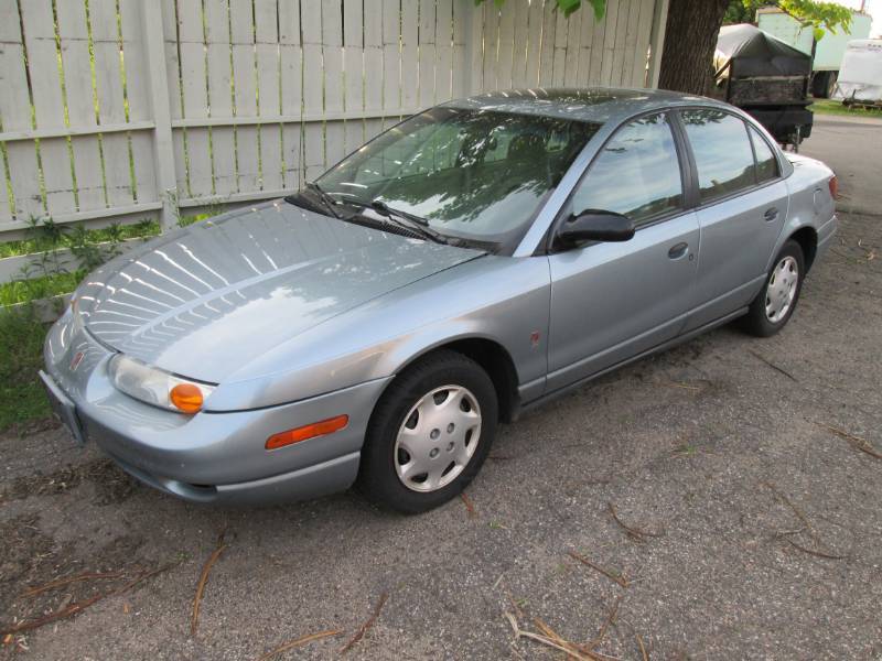 2001 Saturn Sl 4 Door Car 2001 Saturn Car 1995 Dodge Truck